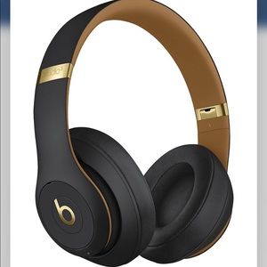 Beats Studio 3 wireless- brand new
